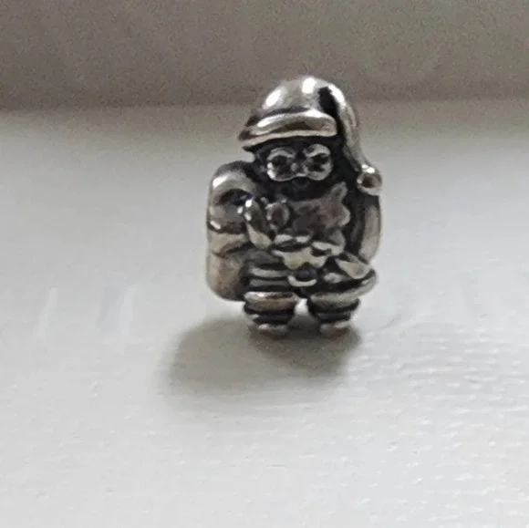 Pandora Santa Claus Charm - Picture 2 of 12